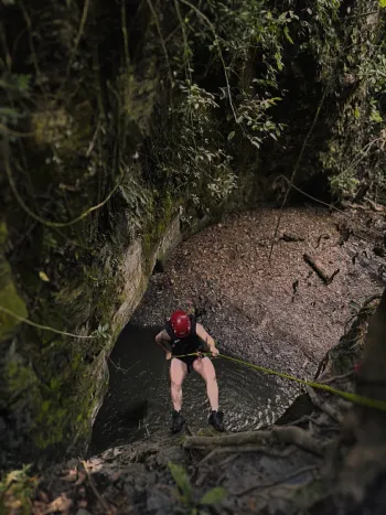 Técnicas de descenso en cañoning