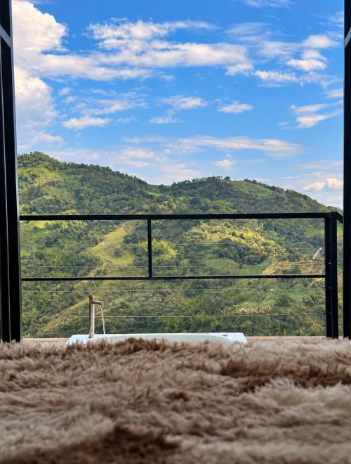Interior de bambú — Cabaña Bagüe